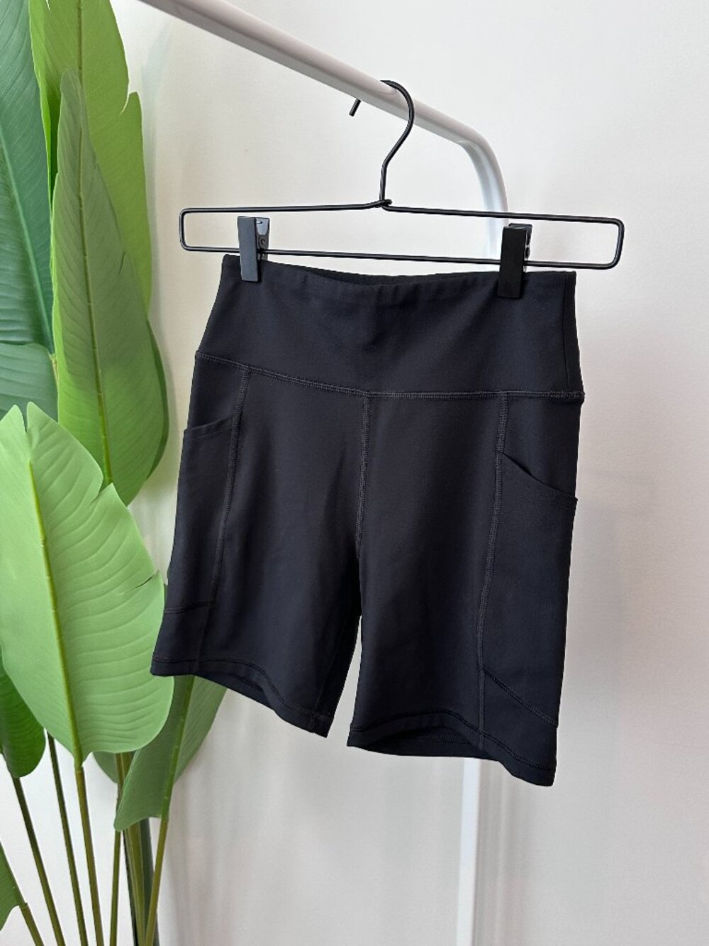 American Eagle The Everything Pocket Bike Short Size Small Washed Never Worn